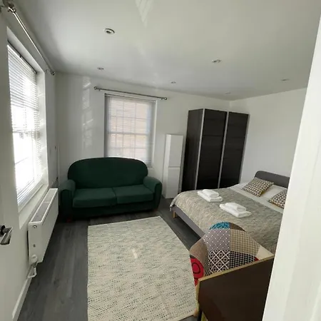 4 Islington Park Street-2